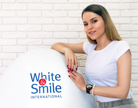 Файл:White&Smile 2.jpg