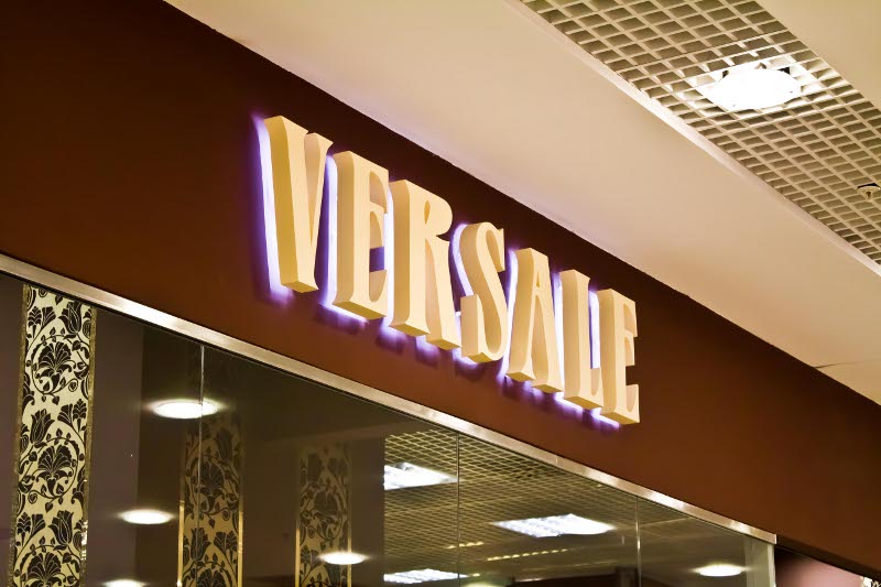 Файл:Versale Аура (Сибирский неон).jpg