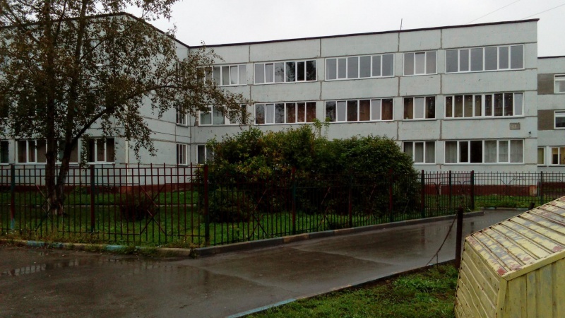 Файл:Школа №198.jpg