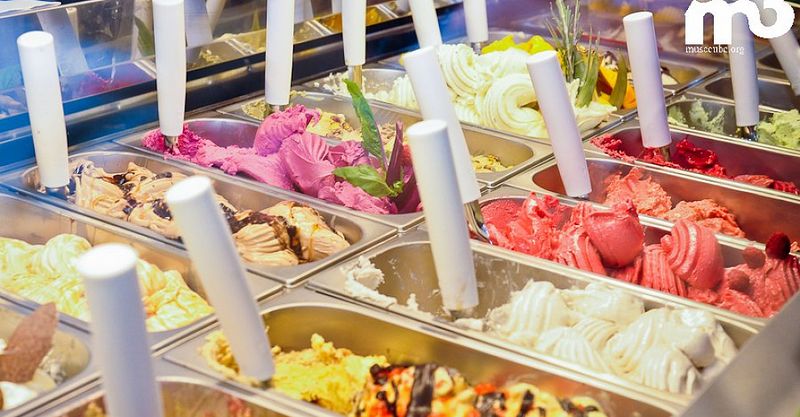 Файл:Gelateria PLOMBIR 1.jpg
