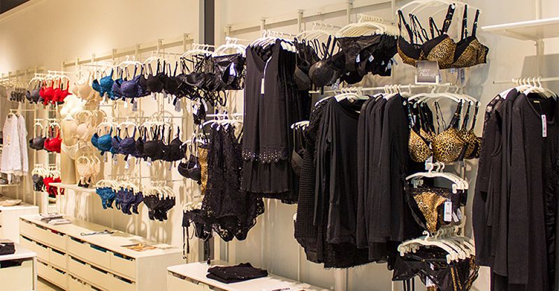 Файл:Intimissimi 8.jpg