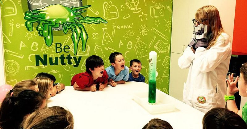 Файл:Nutty Scientists 1.jpg