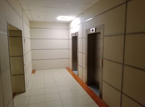 Фрунзе 242 7 этаж (лифты).jpg