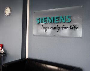 Сименс Финанс 2 (Сибирский неон).jpg