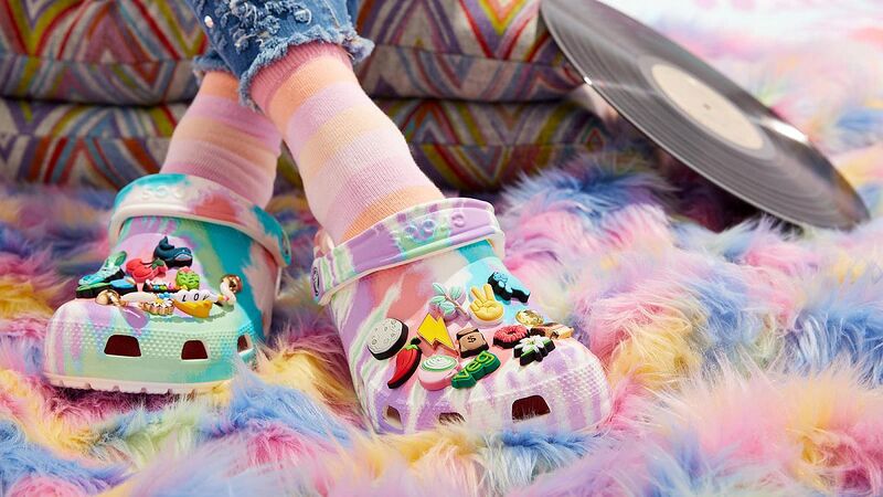 Файл:МЕГА Crocs.jpg