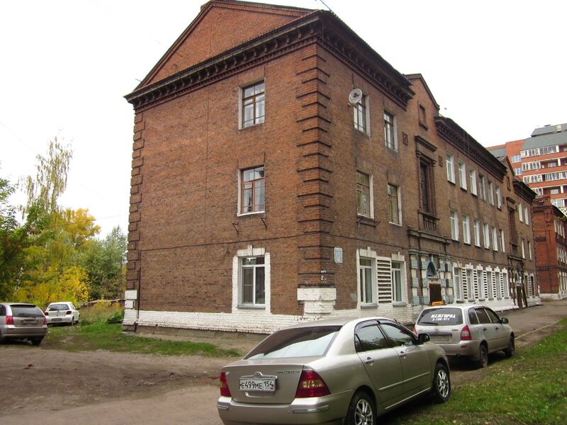 Файл:Тополёвая 12.jpg