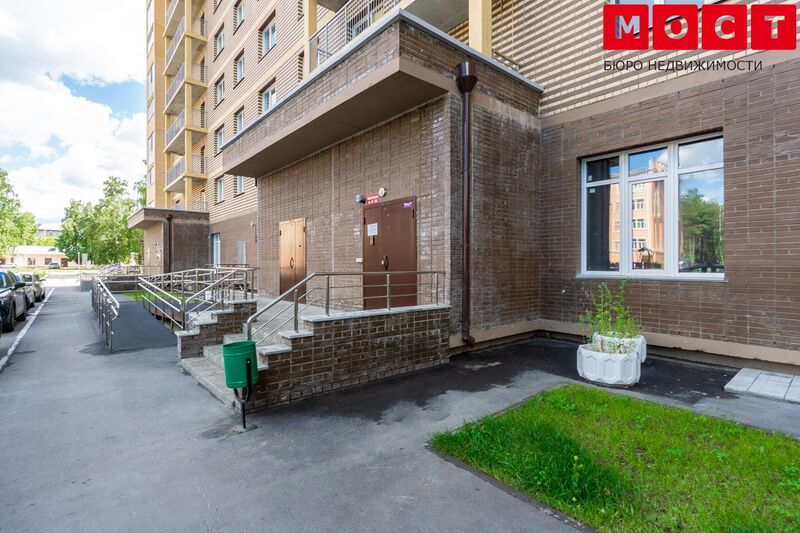 Файл:Залесского 8-1 МОСТ 2.jpg