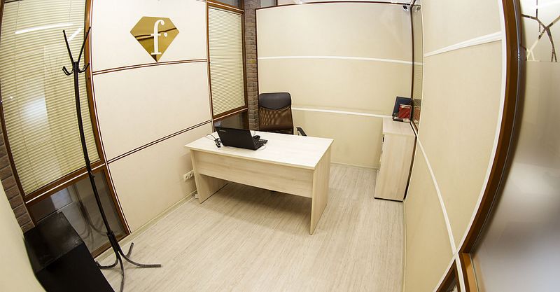 Файл:Fashion TV Cosmetics 13.jpg