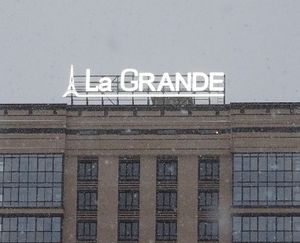 La Grande (Сибирский неон).jpg