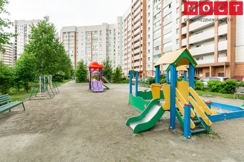 Файл:2-й микрорайон 226-1 МОСТ 2.jpg