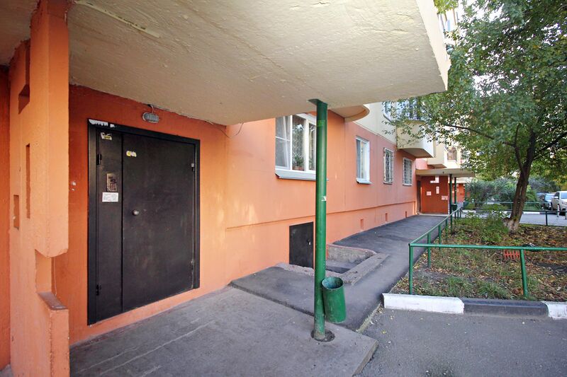 Файл:Плахотного 74 (5).jpg