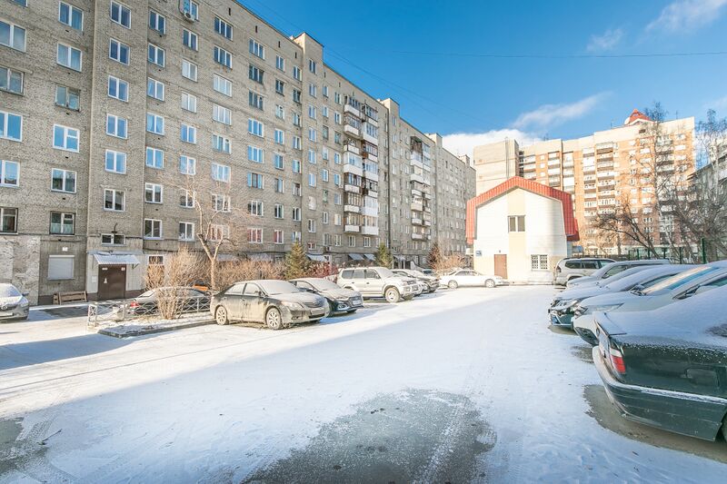 Файл:Красный проспект 98 (1).jpg