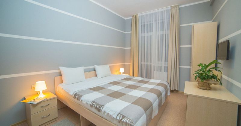 Файл:Home Hotel 2.jpg