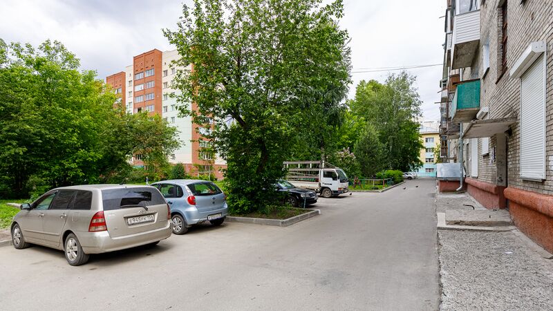 Файл:Блюхера 65 (лето 2).jpg