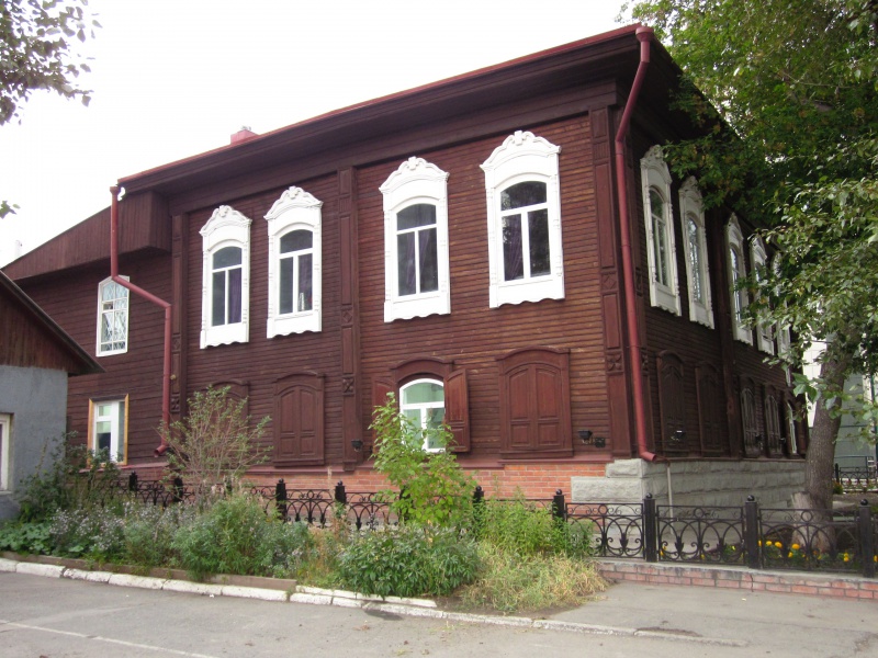 Файл:Коммунистическая 3.jpg