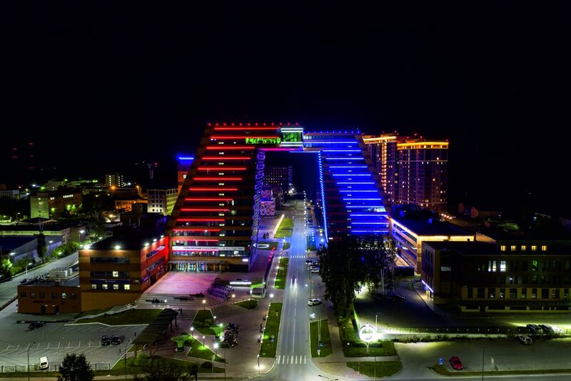 Файл:Академпарк 2.jpg