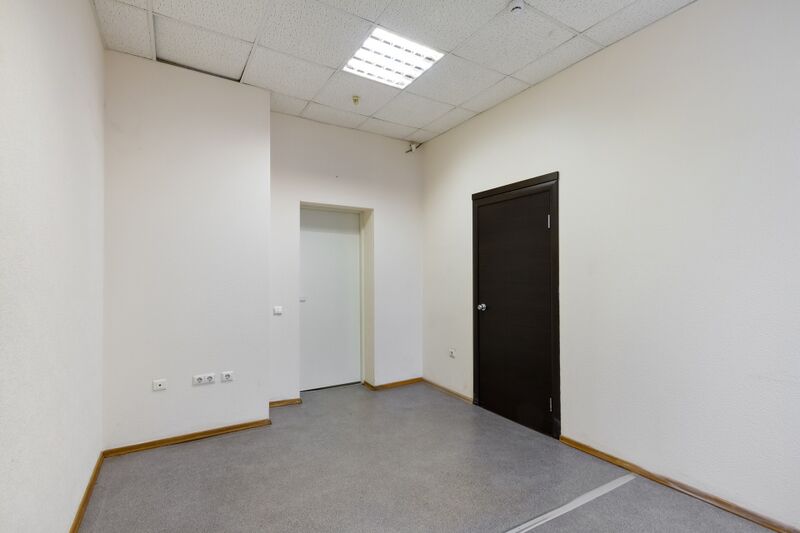 Файл:Коммунистическая 48 офис 6 (1).jpg