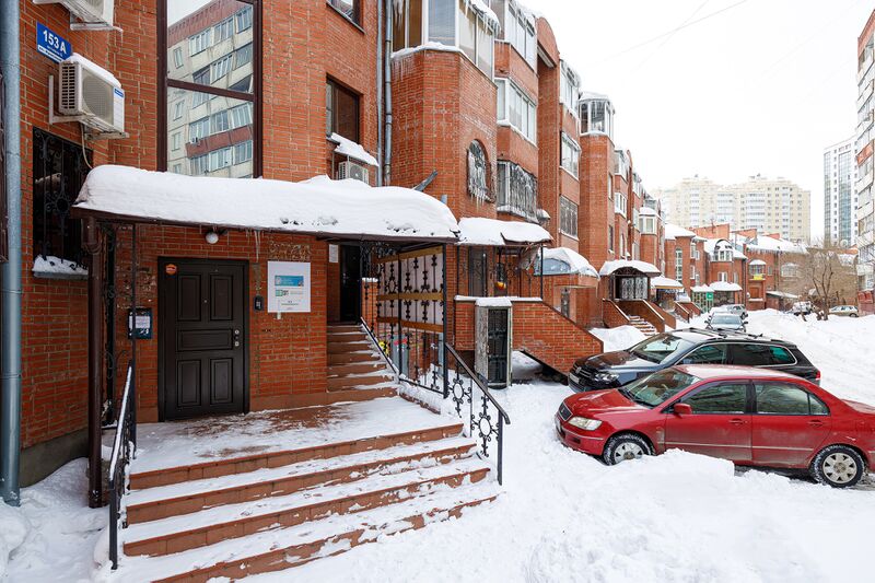 Файл:Красный проспект 153а (2).jpg