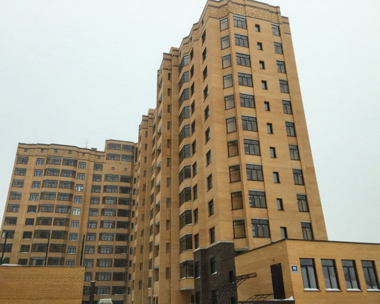 Файл:Молодёжи бульвар 40.jpg