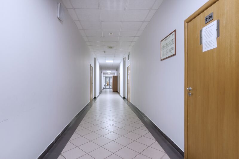 Файл:Октябрьская 42 2 этаж.jpg