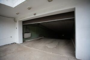 Орджоникидзе 23 парковка 1.jpg