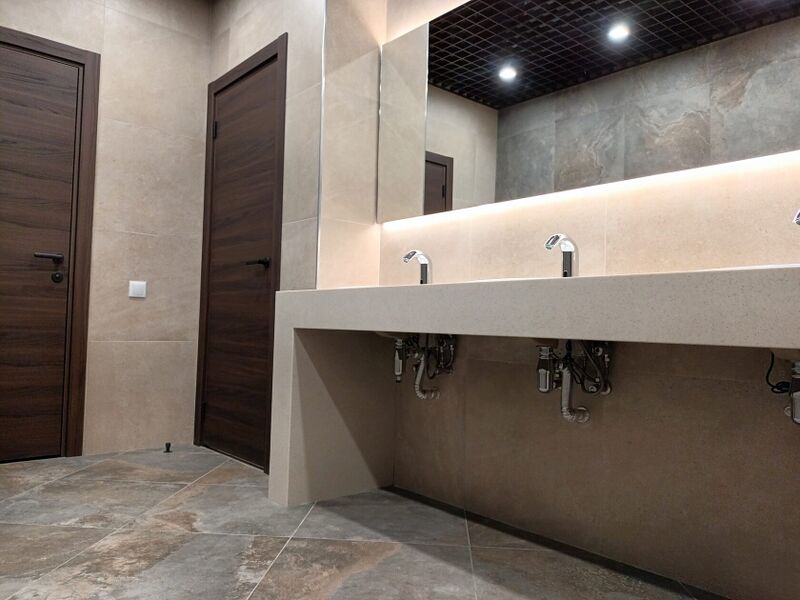 Файл:Фрунзе 242 2 этаж (с-у).jpg