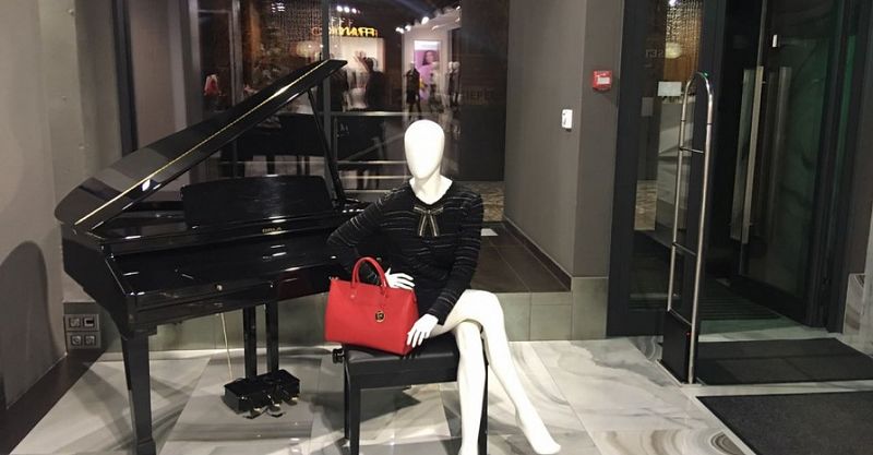 Файл:Carla G 1.jpg