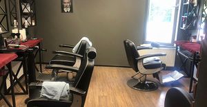 Bronsons Barbershop 1.jpg