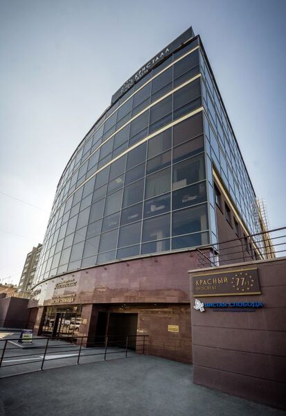Файл:Красный проспект 77-1.jpg