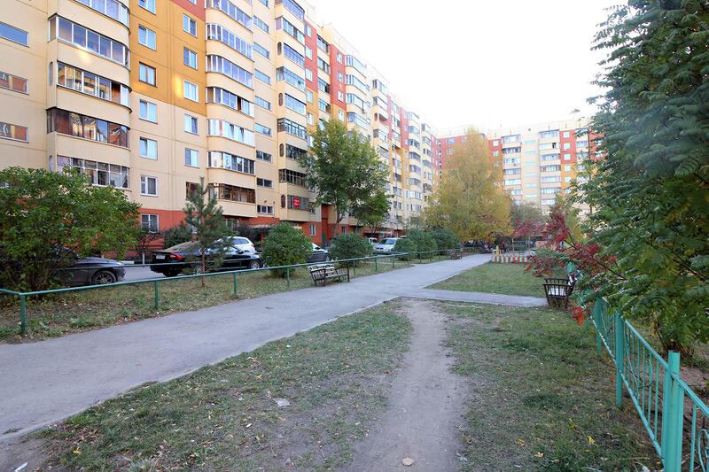 Файл:Плахотного 74 (1).jpg