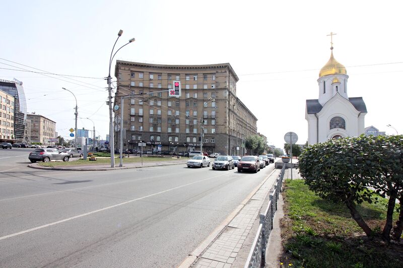 Файл:Красный проспект 30 (3).jpg