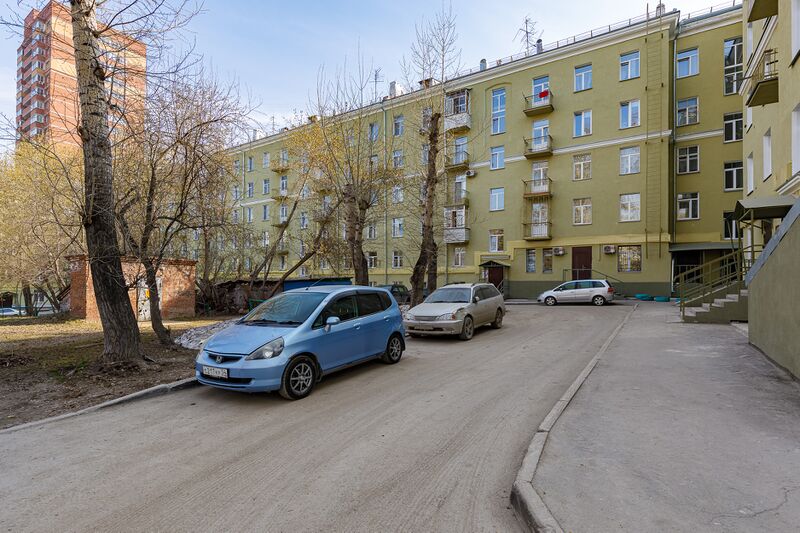 Файл:Красный проспект 179 (2).jpg