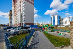 Кавалерийская 25 (лето) 2.jpg