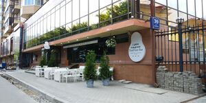 Романова 39 (TomYumBar).jpg