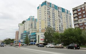 Железнодорожная 14 (лето).jpg