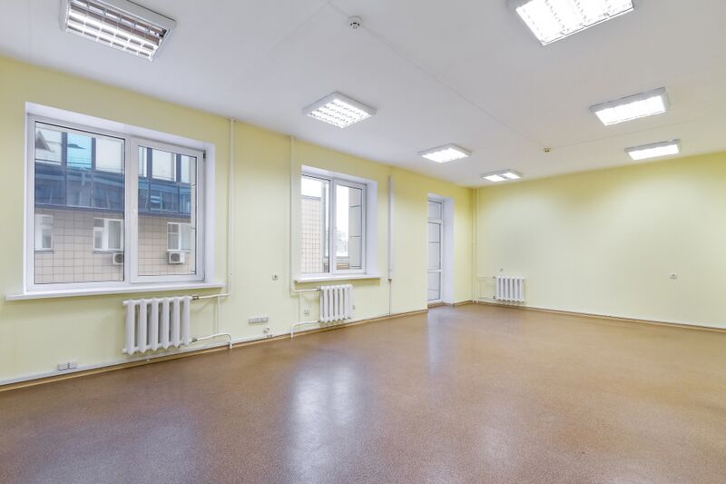 Файл:Коммунистическая 48а офис 607.jpg