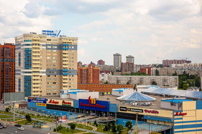 Файл:Новая высота (Сибирский молл).jpg
