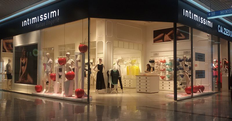 Файл:Intimissimi 3.jpg