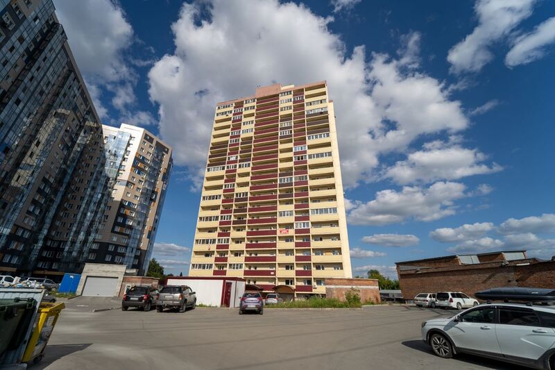 Файл:Дзержинского проспект 32а.jpg