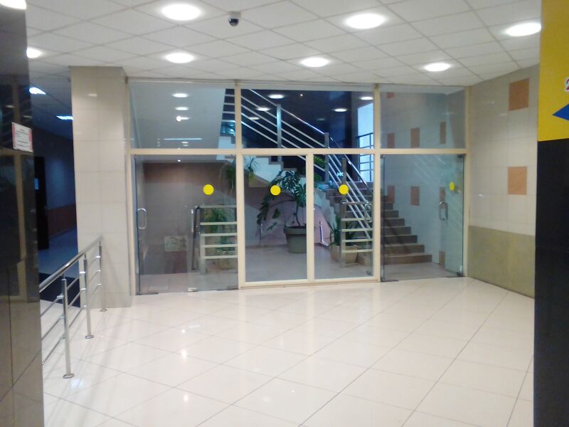 Файл:Станционная 30а 1 этаж (лестница).jpg