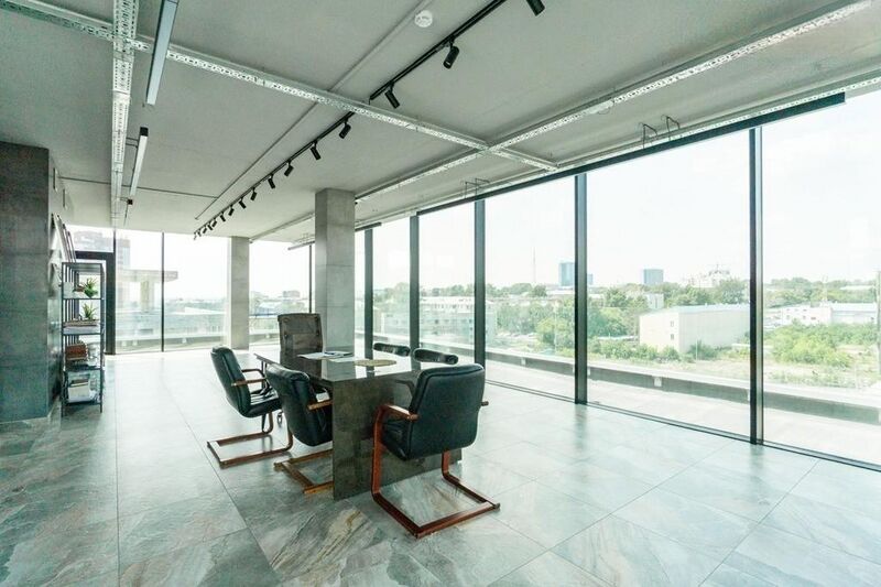 Файл:Немировича-Данченко 122а (6 этаж 7).jpg