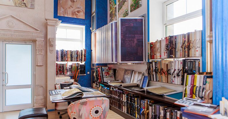 Файл:Interior-club 8.jpg