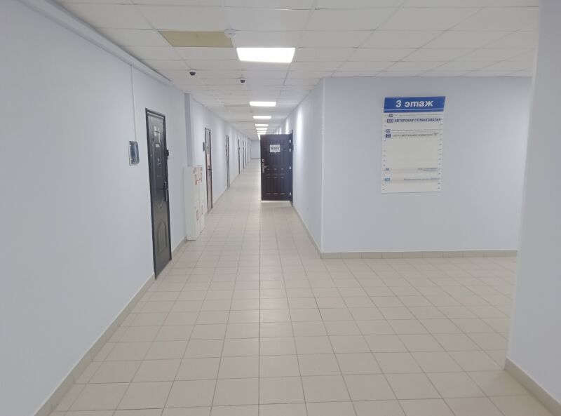 Файл:Челюскинцев 14-2 3 этаж.jpg