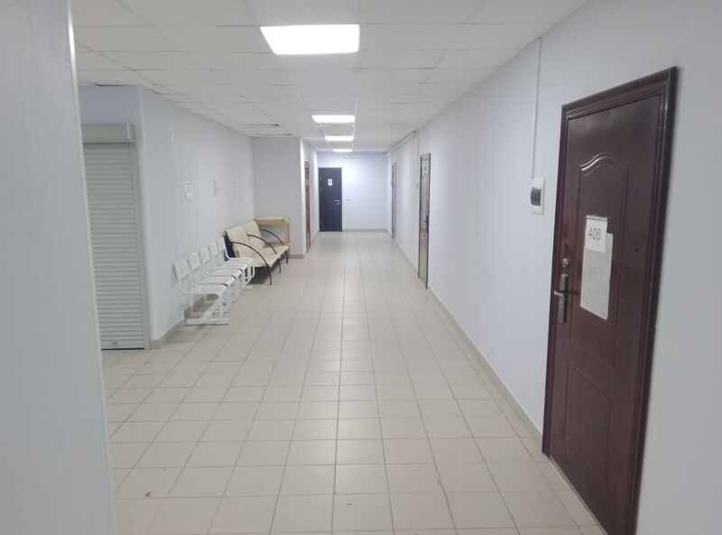 Файл:Челюскинцев 14-2 4 этаж.jpg