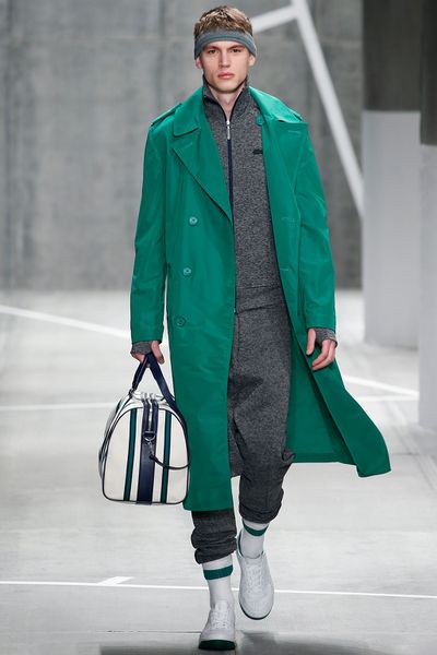 Файл:Lacoste (осень-зима 2015-2016) 2.jpg