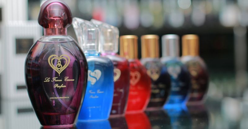 Файл:S Parfum 5.jpg