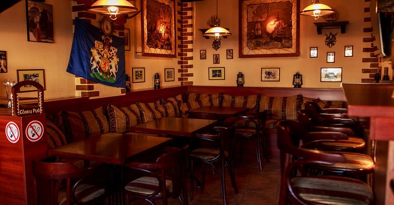 Файл:Glory Pub 7.jpg