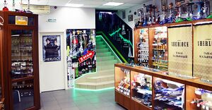 Sherlock - shops 3.jpg