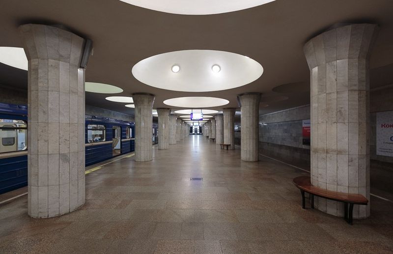 Файл:Площадь Гарина-Михайловского.jpg